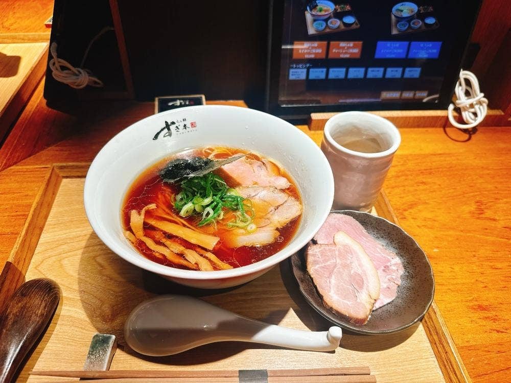 らぁ麺すぎ本 丸の内店