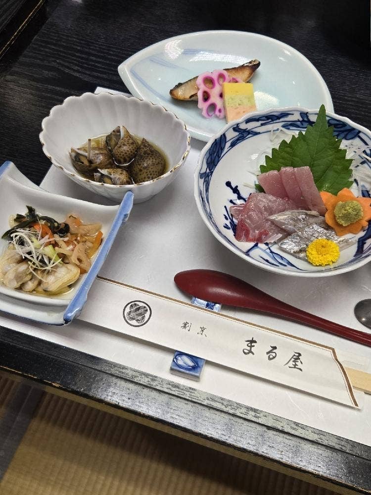 まる屋料理店