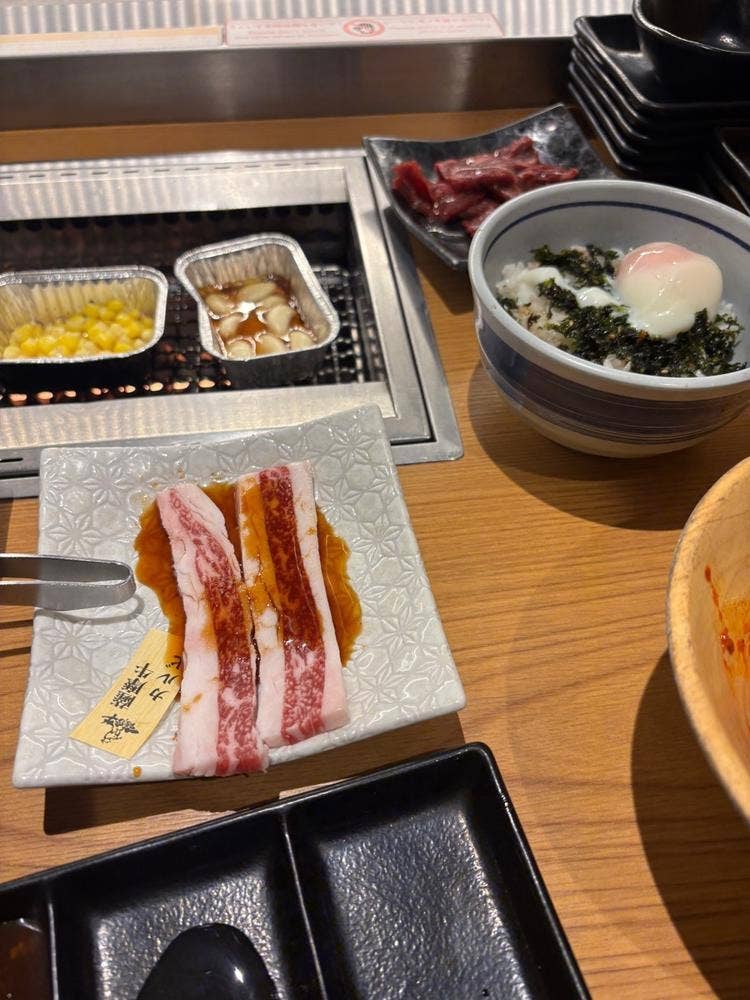 幸せの焼肉食べ放題 かみむら牧場 八千代成田街道店