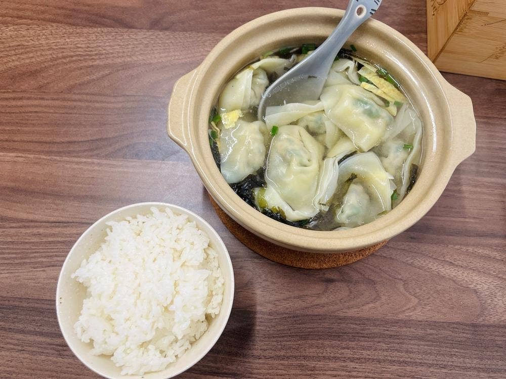 ワンタンのアジ 上海小吃