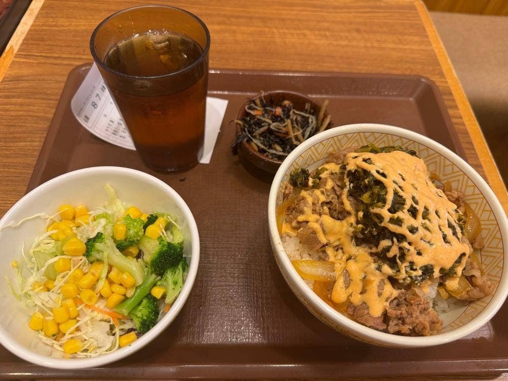 すき家 新宿御苑前駅店