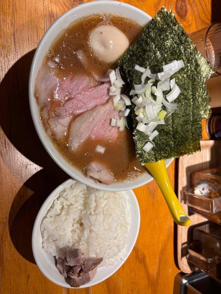 ハウスラーメンヌードルズ