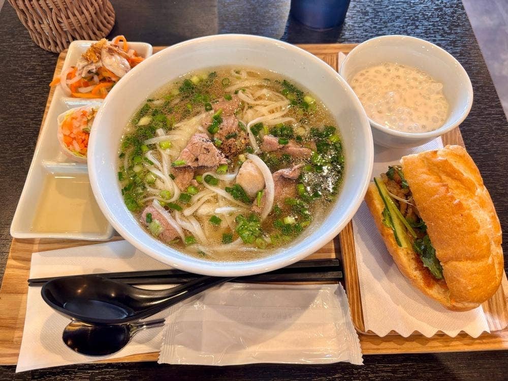 バインミーシンチャオ 大船店