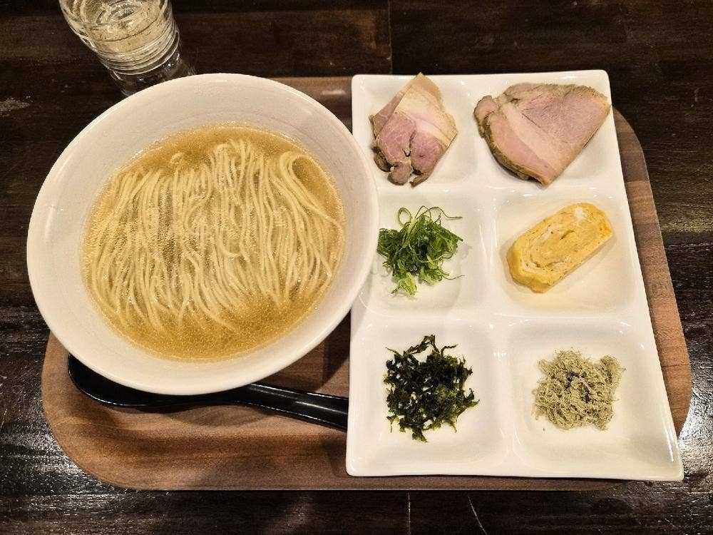 ろくざんさ