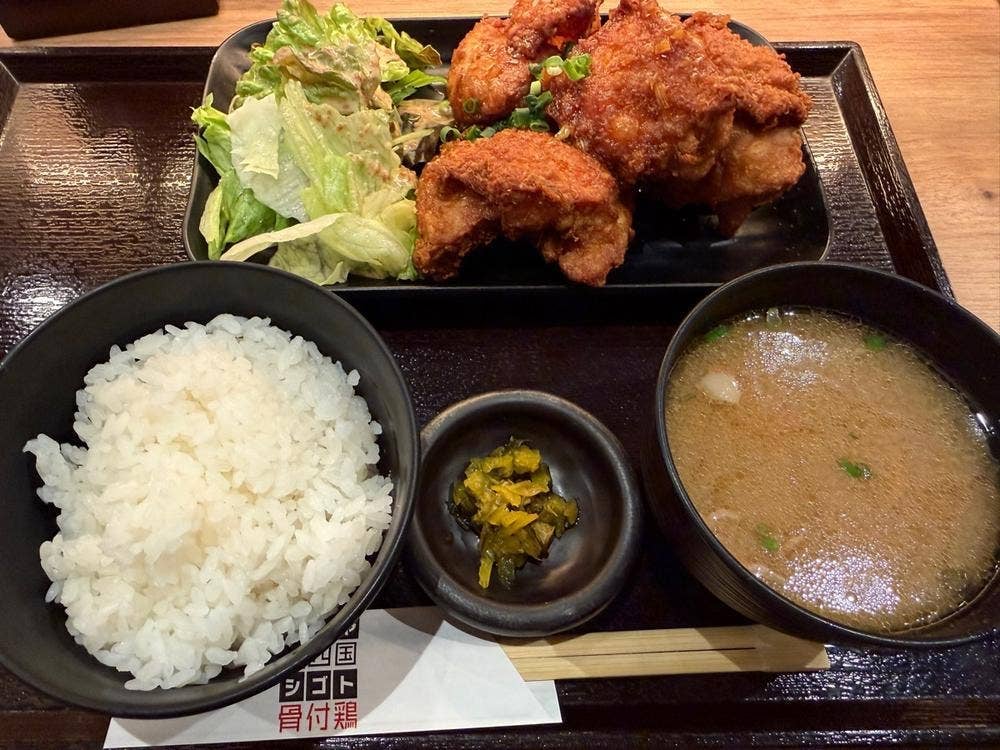 四国 骨付鶏 トリヤノシゴト