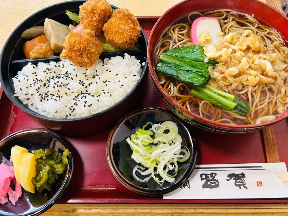 満留賀そば店