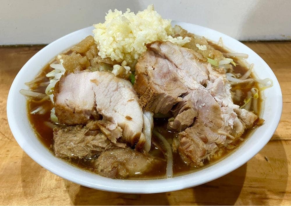 六麓 豚らーめん