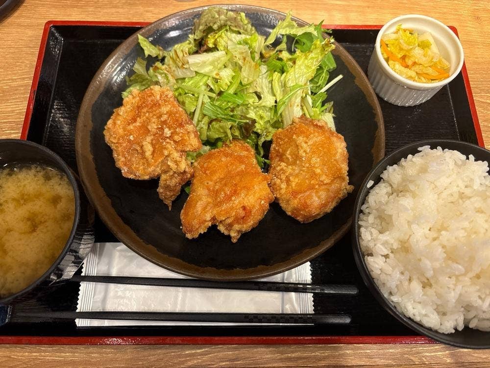 なるとキッチン 神田店