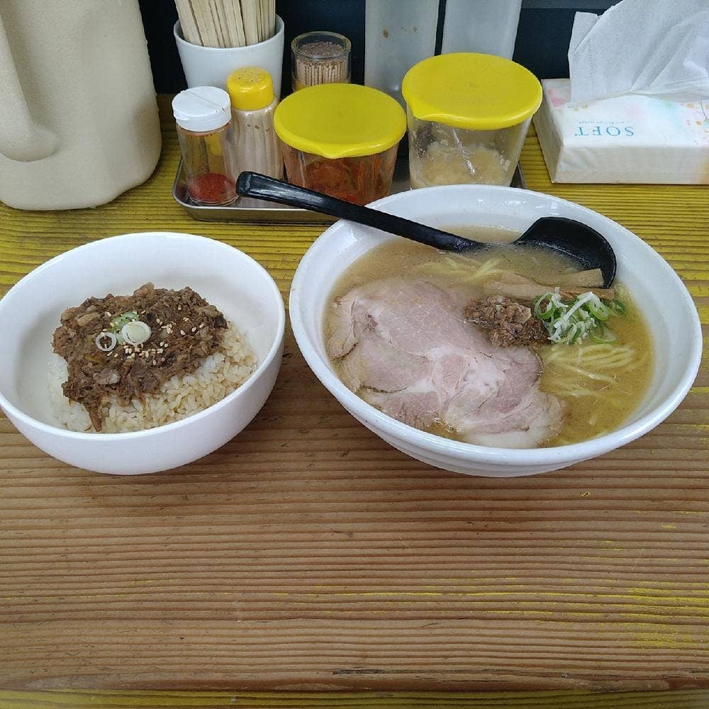 牛骨らーめん ほうき屋