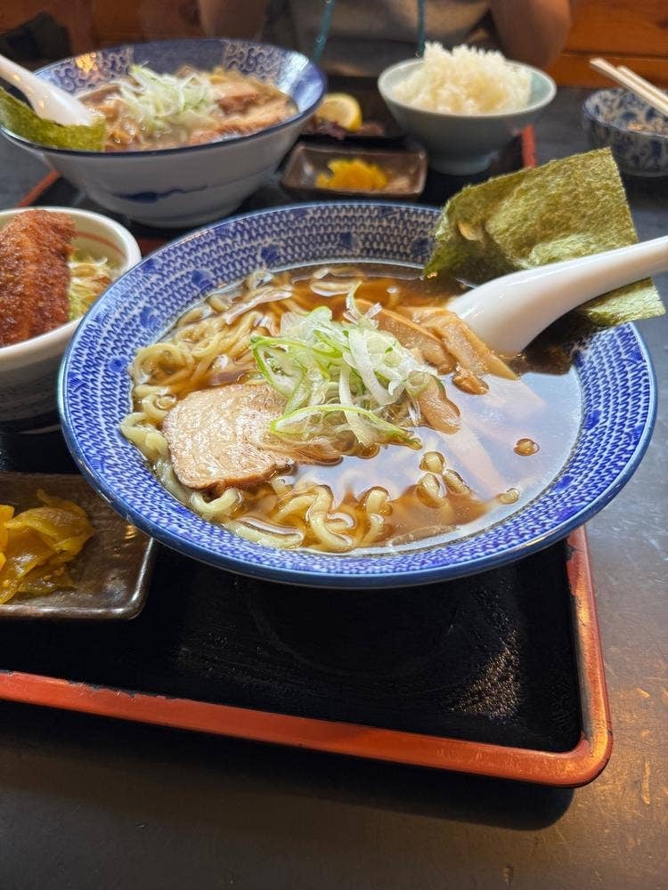 喜多方らーめんとソースかつ丼 めんこい