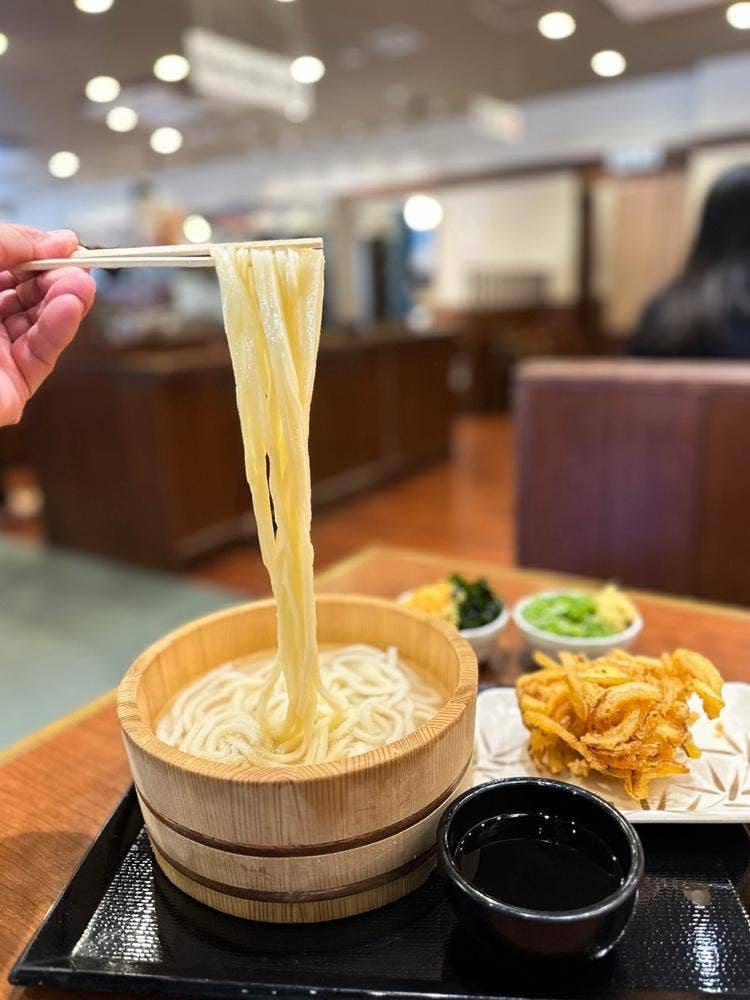 丸亀製麺 横浜上白根店