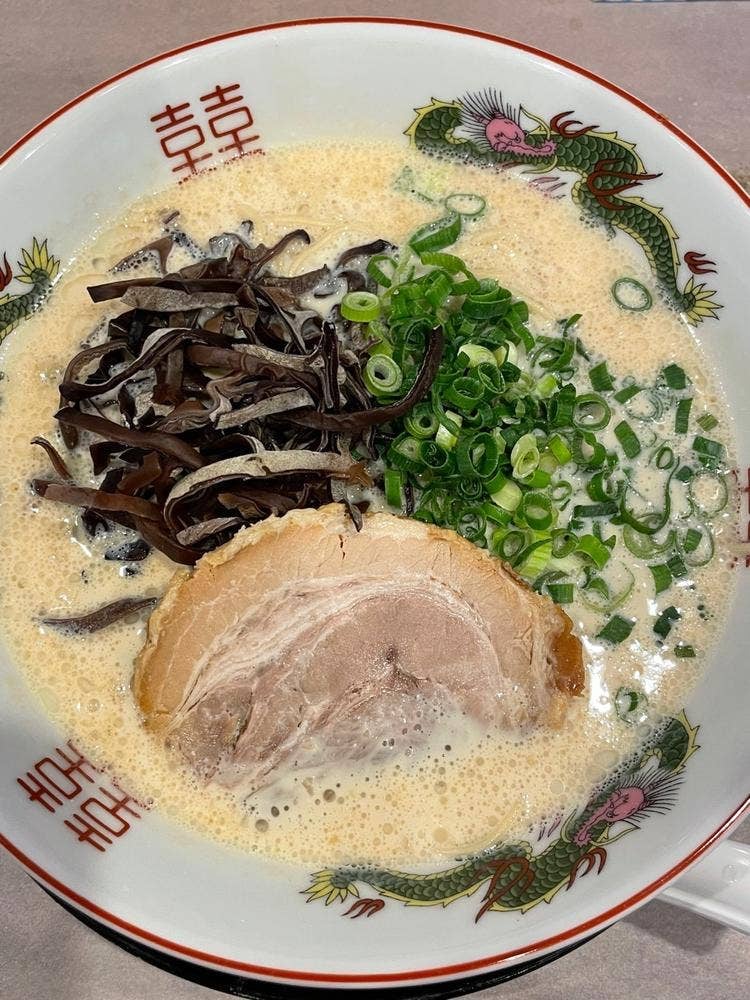 濃厚豚骨ラーメン だるま一家宇都宮分店