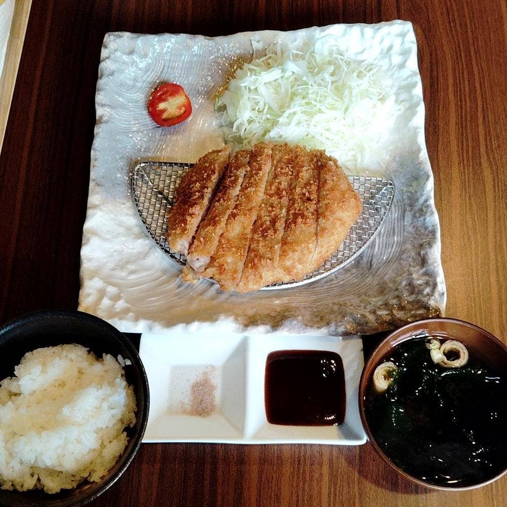 金の豚