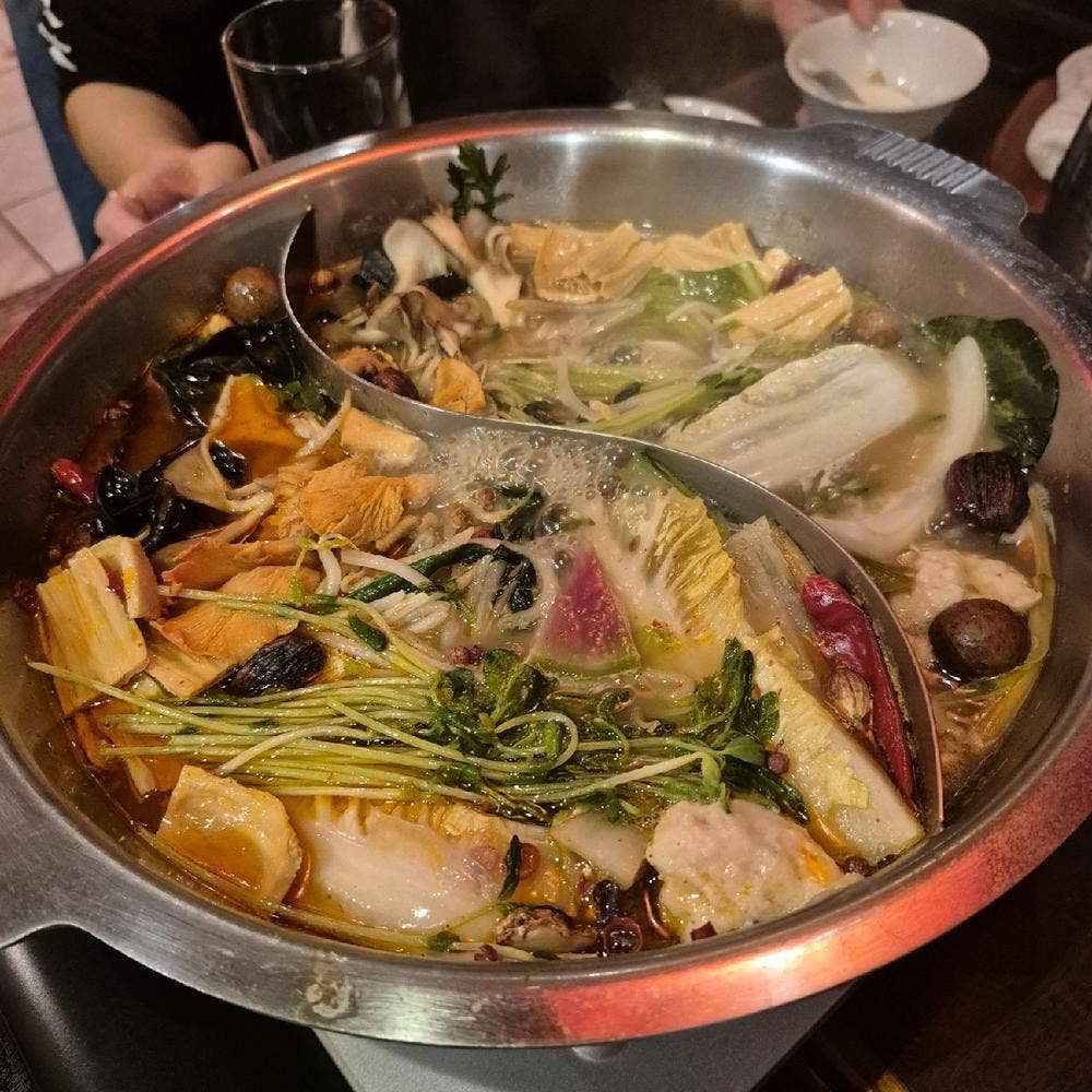 老麻火鍋房 薬膳火鍋専門店