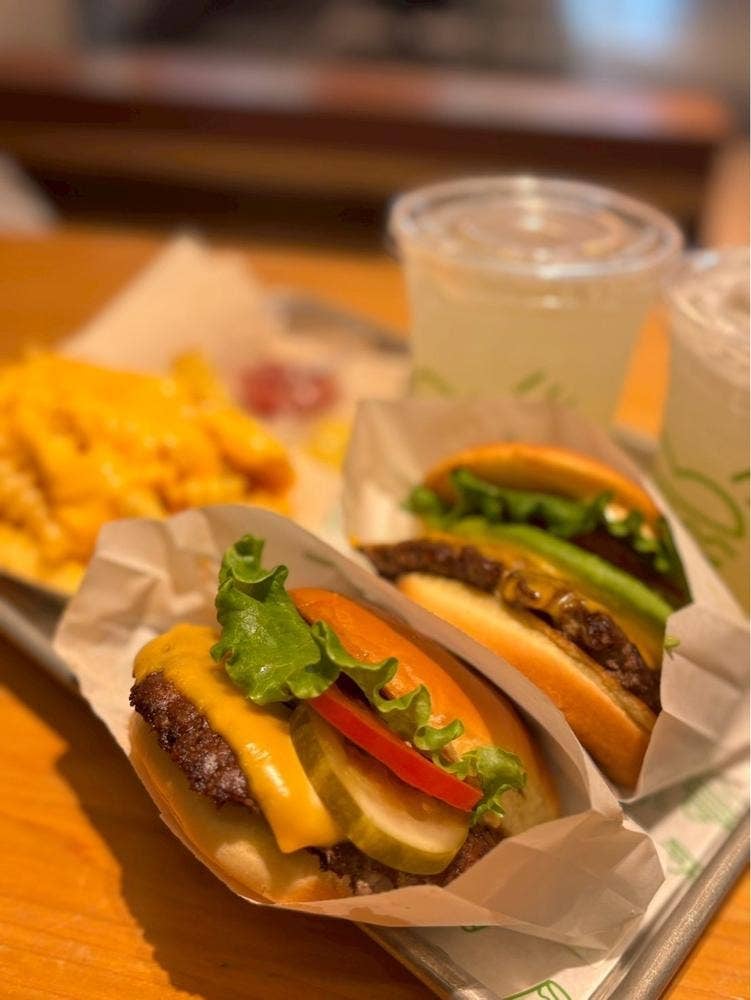 シェイクシャック 二子玉川店