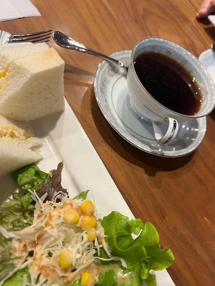 CAFE LE PIN 大須店