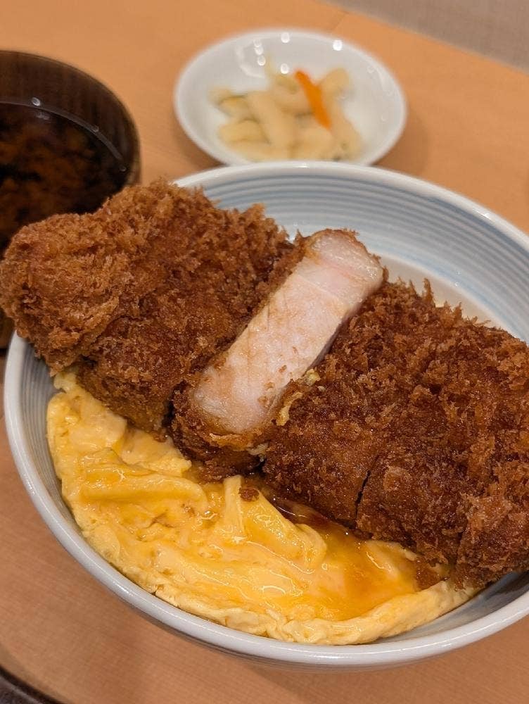 とんかつ丸七 本店