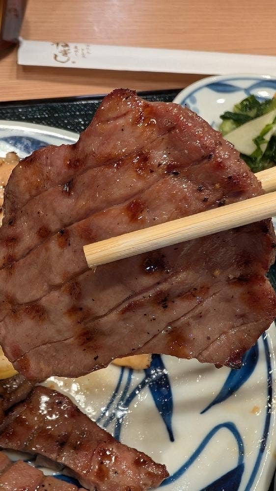 牛たんとろろ麦めし ねぎし ヤエチカ店