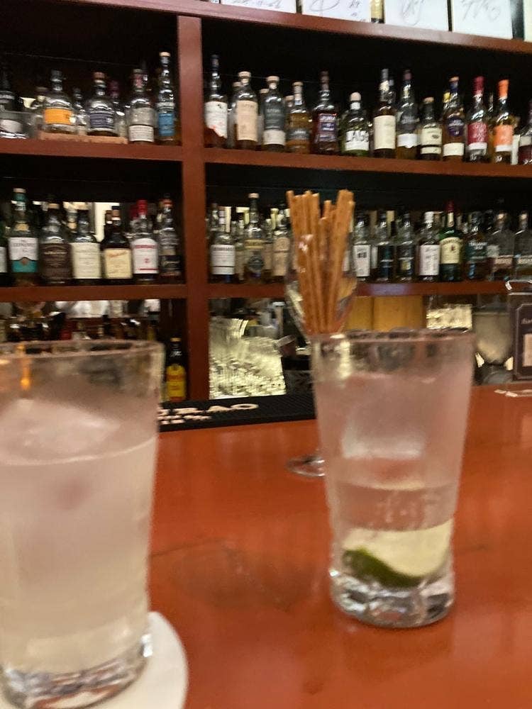 バー・スタンス