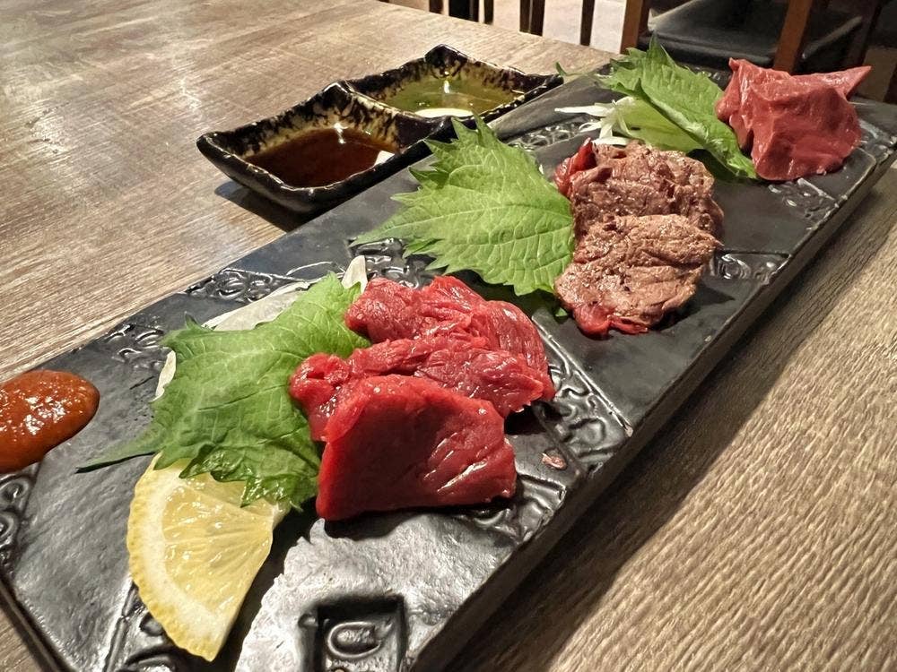 会津馬刺しと博多もつ鍋 しょうちゃん