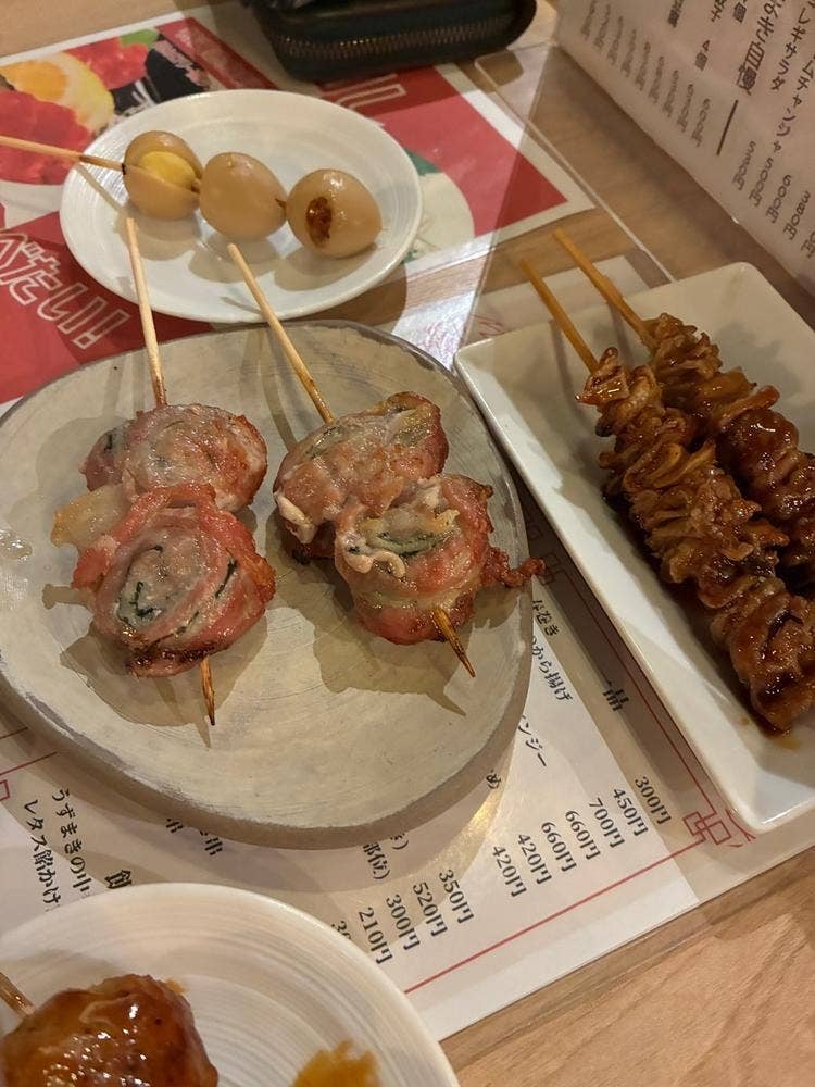 炭火野菜巻き串と焼売酒場 博多うずまき 薬院店