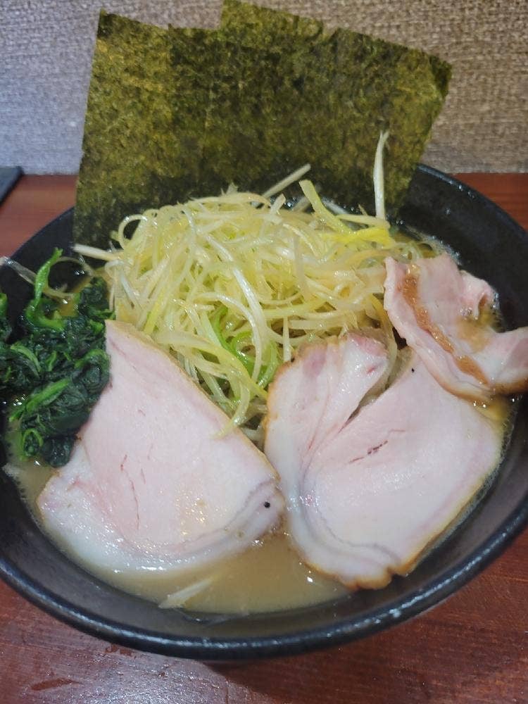 横浜家系らーめん 天王家 寒川総本店