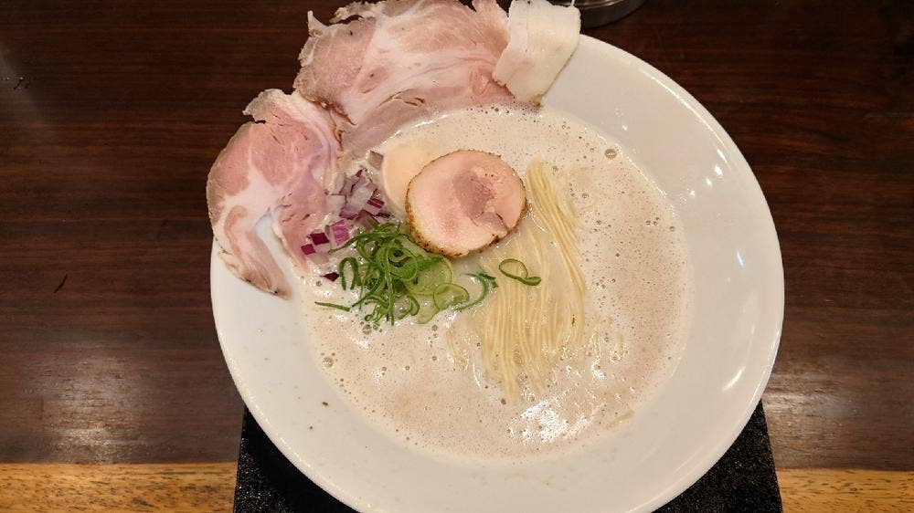 ラーメン すりぃ はなれ