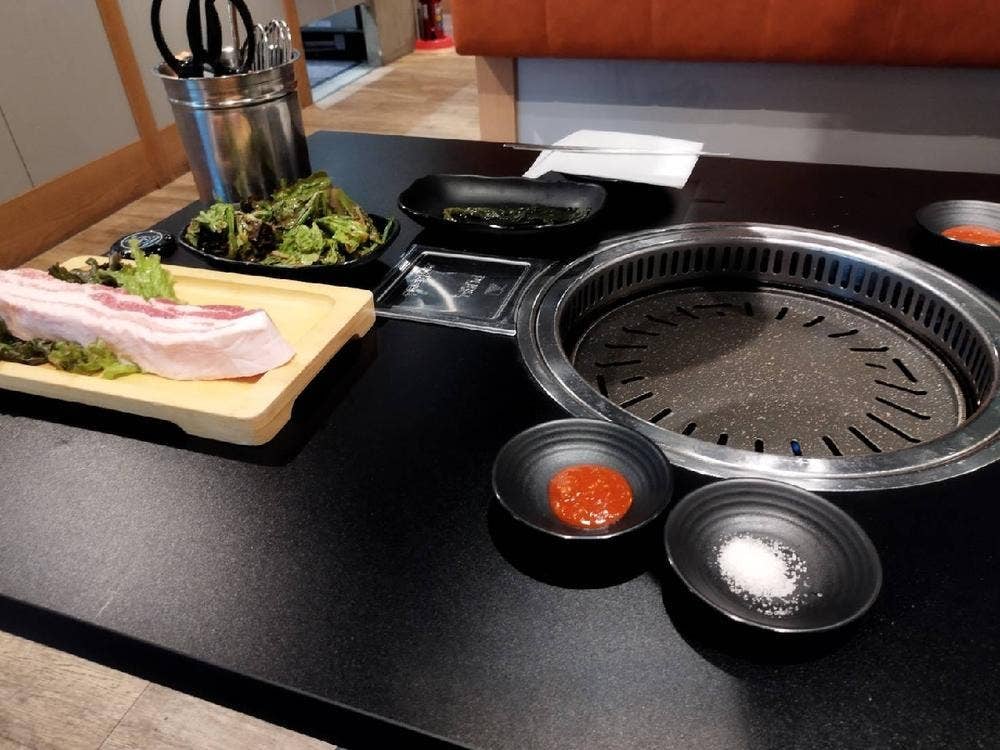 熟成肉専門店 ヨプの王豚塩焼 道頓堀店