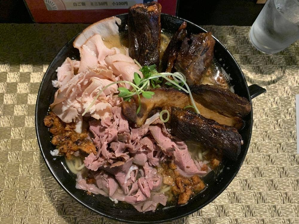 肉麺 ひだまり庵 路地裏店