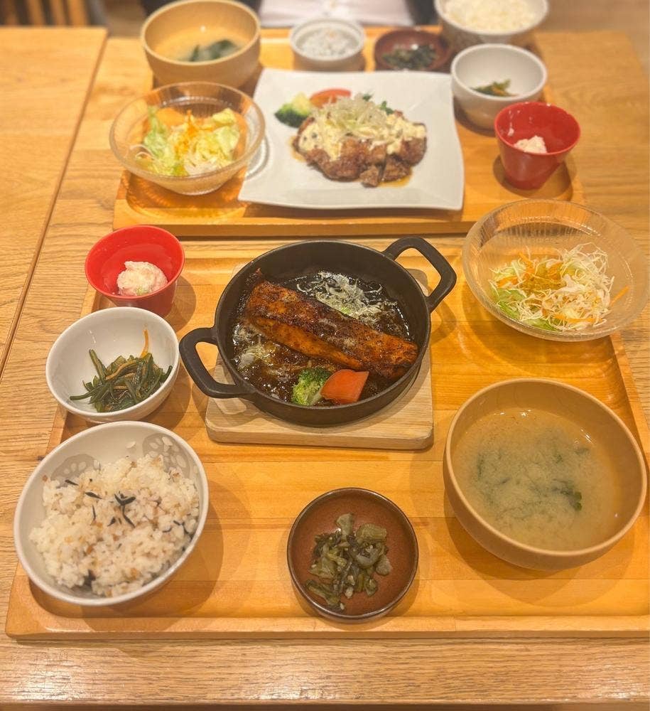 おぼんdeごはん 三宮オーパ2店