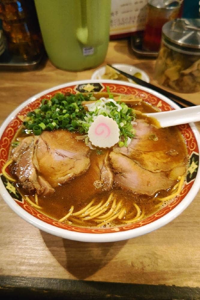 ラーメン・餃子 ハナウタ 東苗穂店