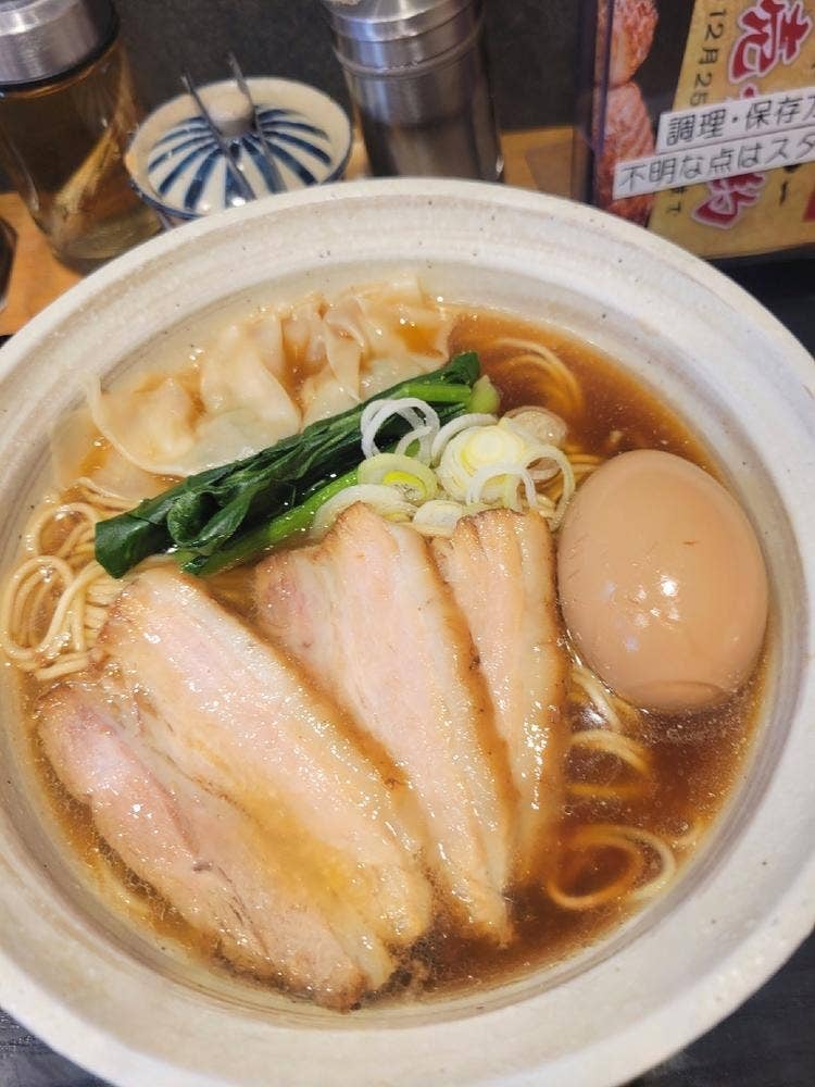 濃厚煮干しそば丸にたちばな