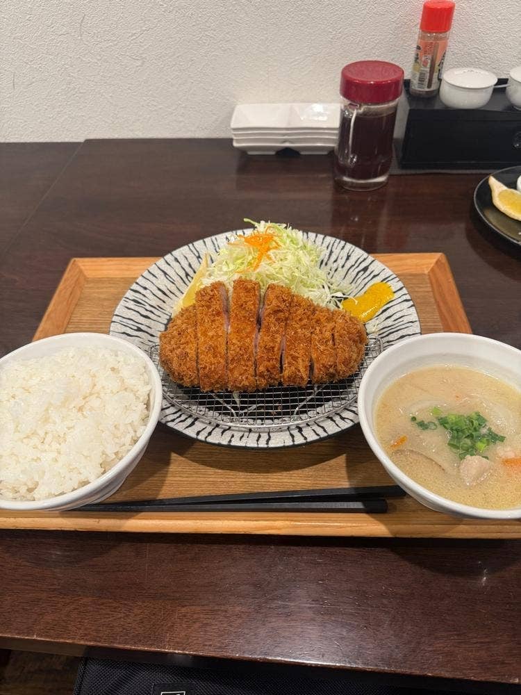 とん汁の店 まるやま食堂