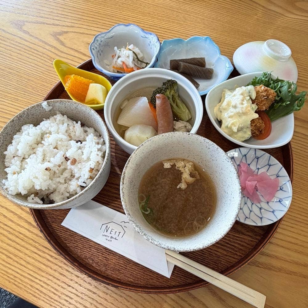 ネストウエストガーデン土佐