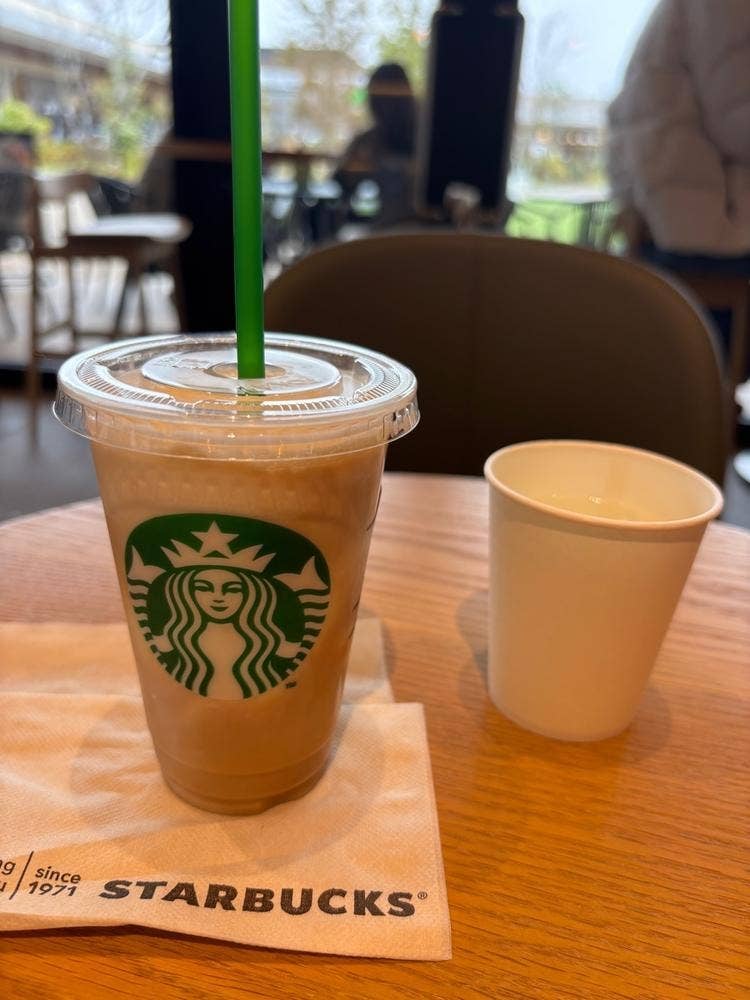 スターバックスコーヒー 三井アウトレットパーク岡崎店