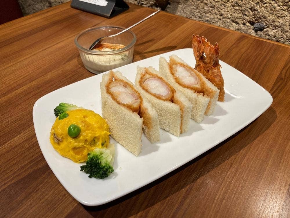 怪獣酒場 新橋蒸溜所