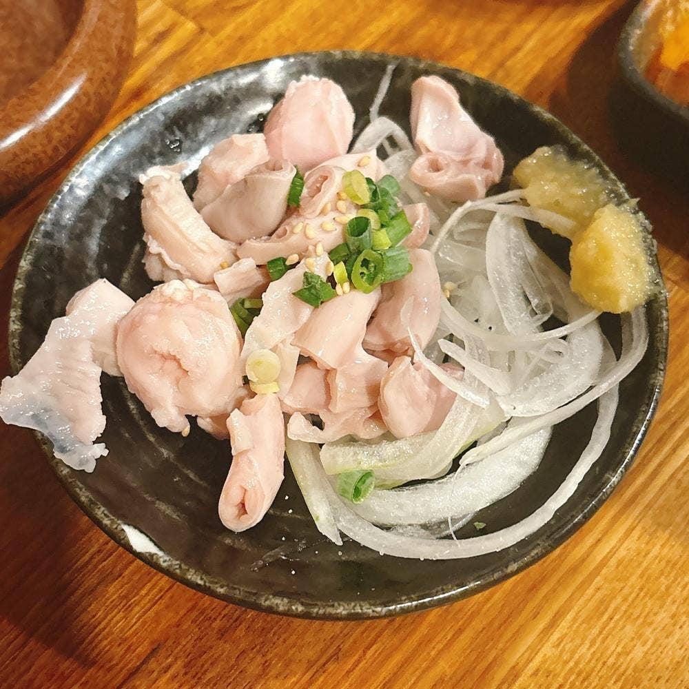 大衆酒場 もつ焼きと肉刺し ぶた横丁 京急蒲田店
