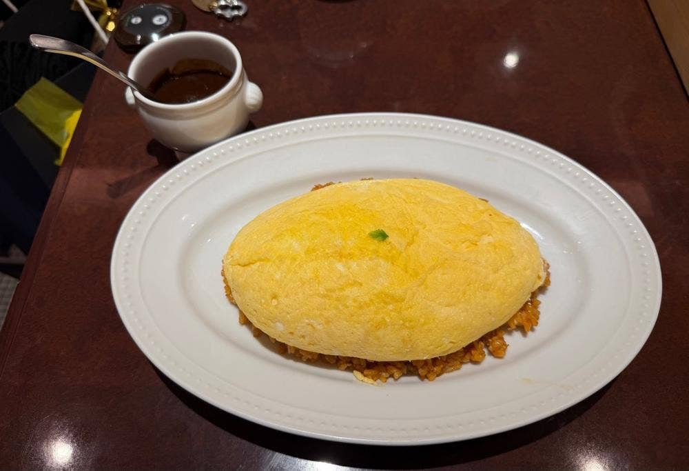 AUX BACCHANALES 八重洲