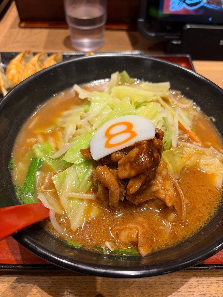 8番らーめん 富山駅店