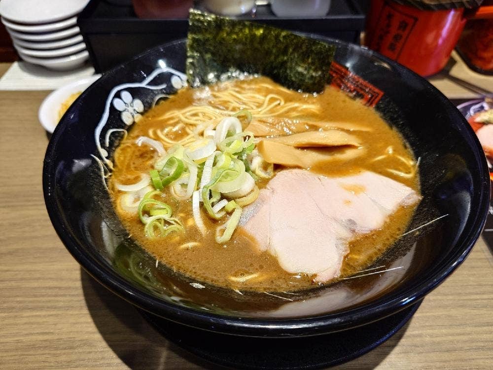 金澤濃厚中華そば 神仙 倉敷本店