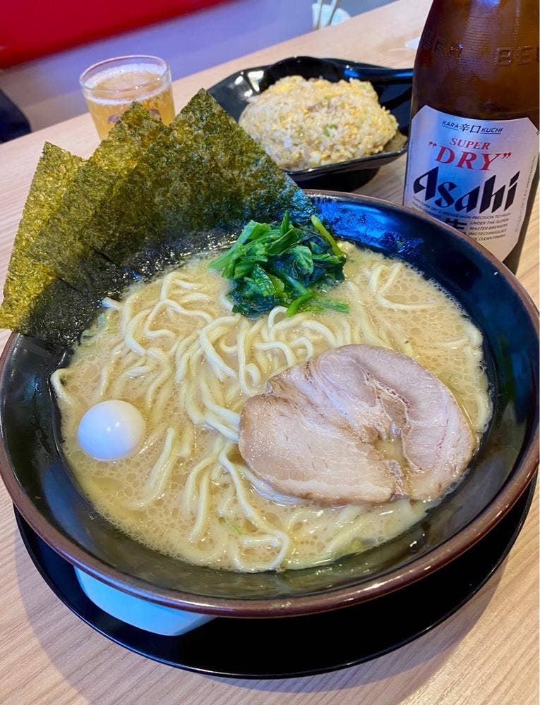 横浜家系ラーメン 白金家