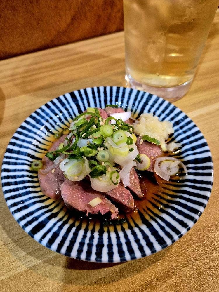 大衆立飲 もつ刺 すずき