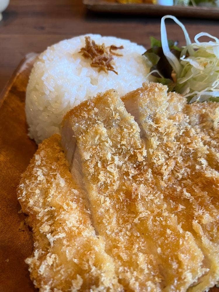 とんかつCAFE ロクベイ