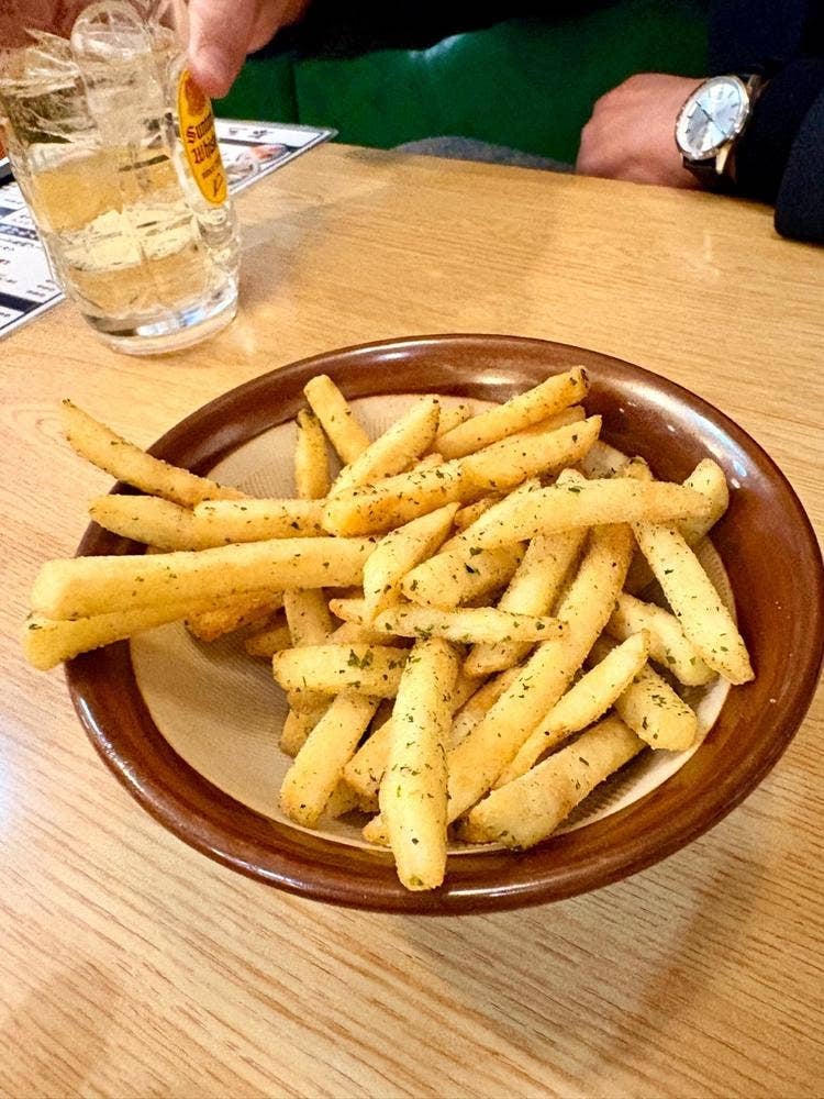 餃子ノ酒場 太陽ホエール 川崎駅前店