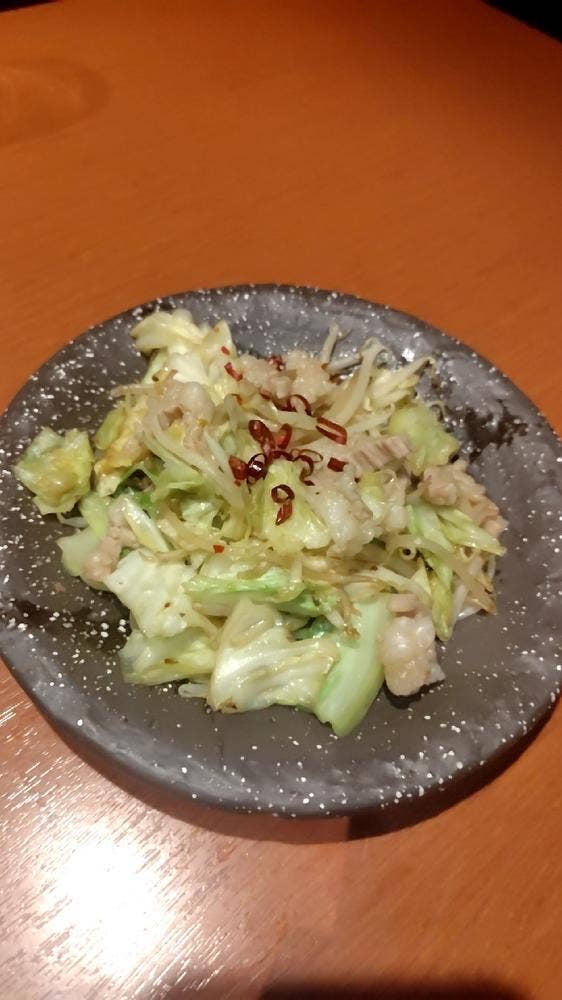 野菜巻きと九州料理 全席個室 よだれ屋 梅田駅前店