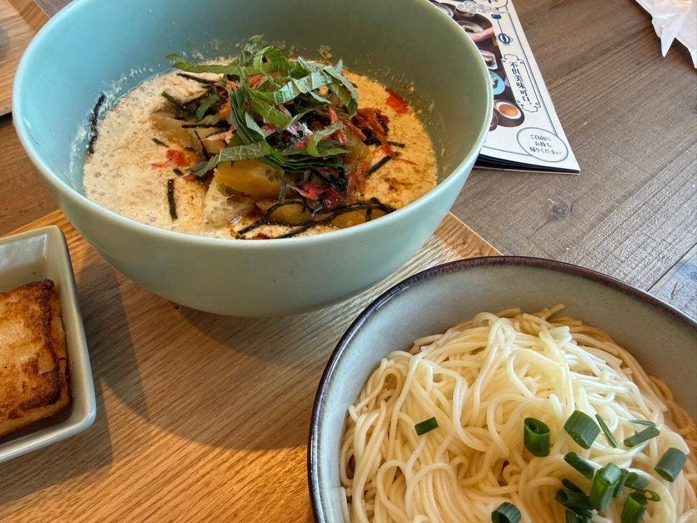 台湾薬膳 而且