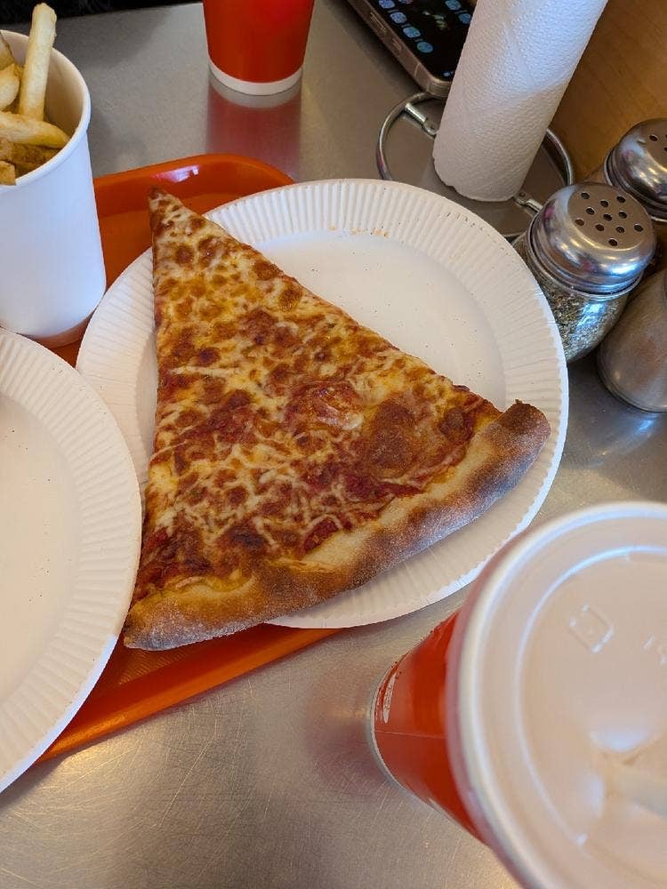 Henry's PIZZA