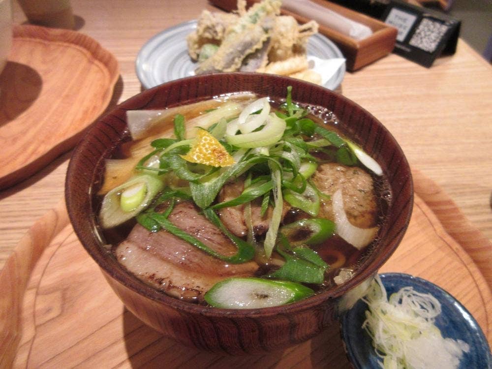 蕎麦 菫