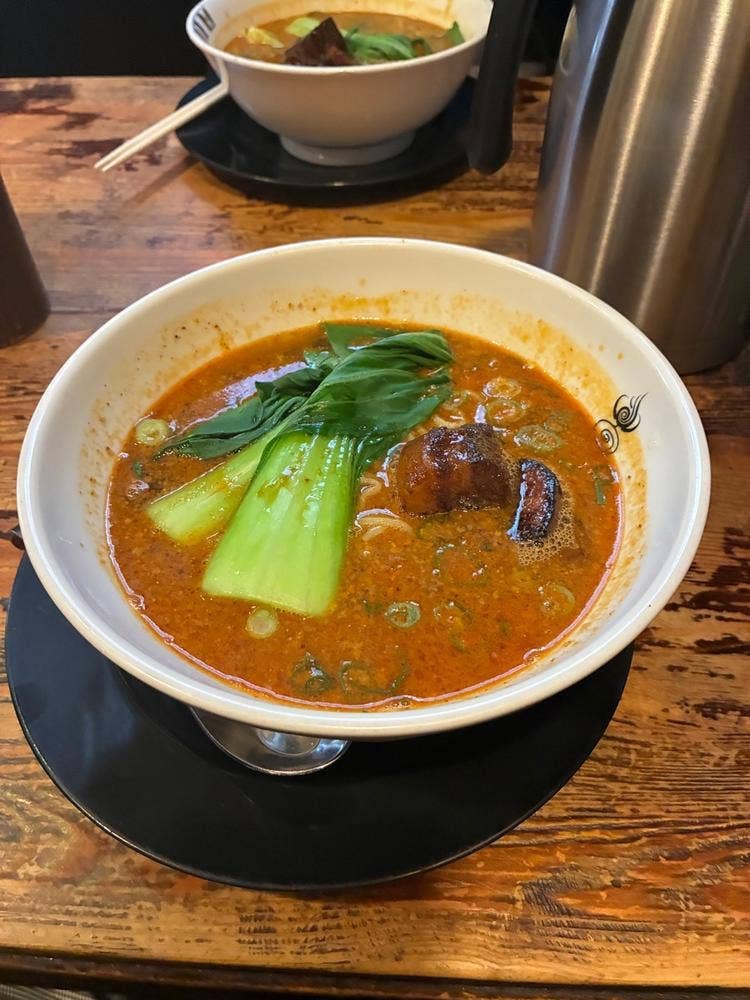 四川辣麺西中島店
