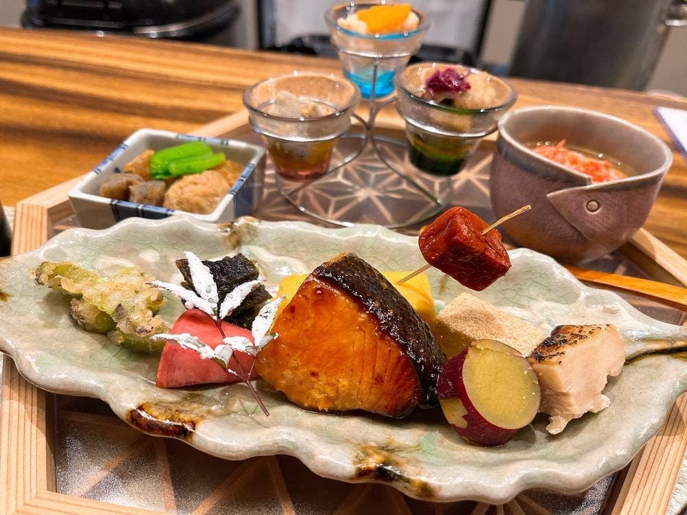 四季彩和食 娃